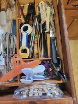 Assorted Kitchen Gadgets $1 STS