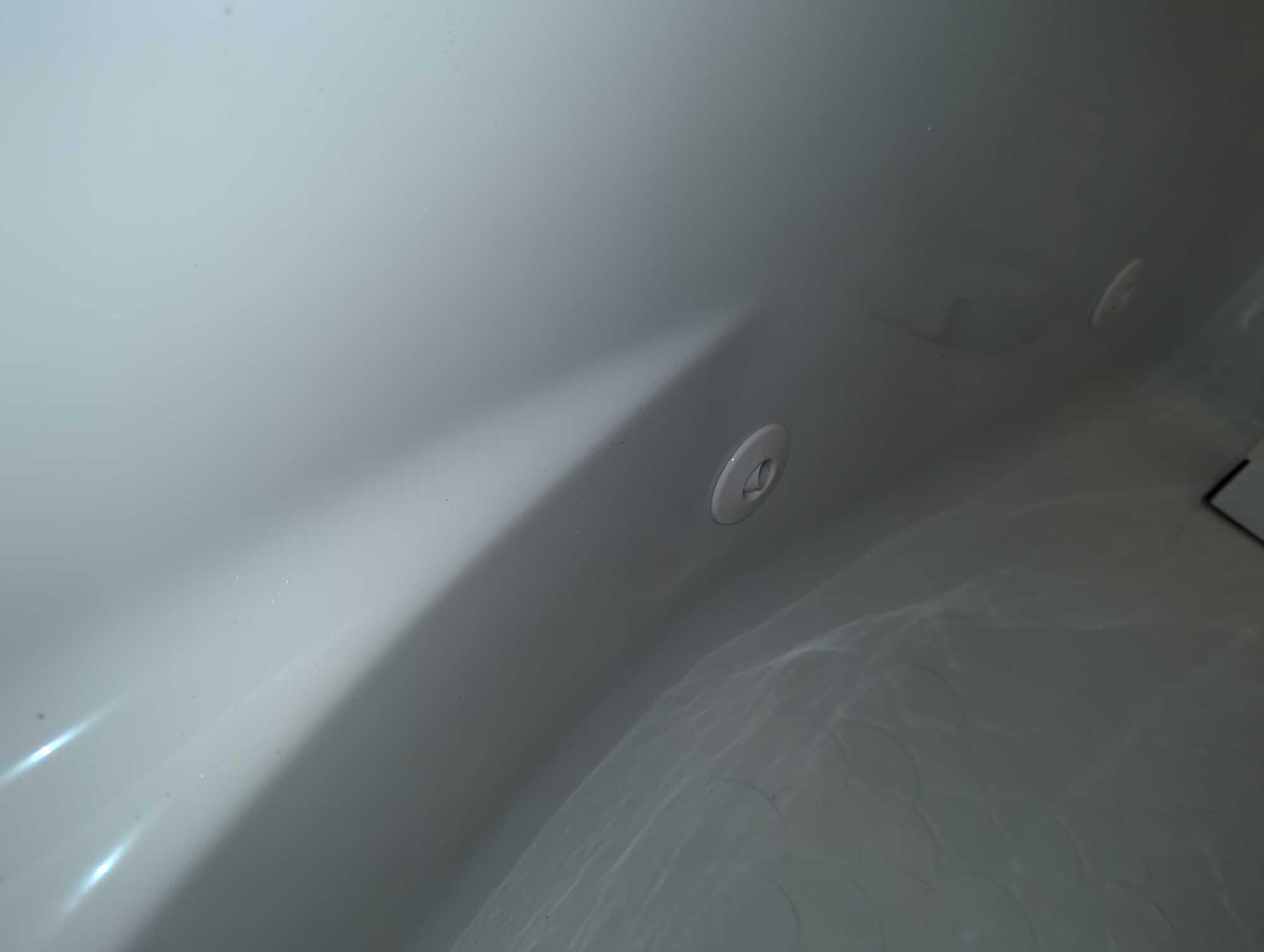 American Standard EverClean 60 in. x 32.8 in. Rectangular Whirlpool Bathtub with Reversible Drain in