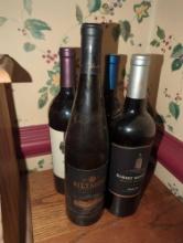 (DR) LOT OF 4 COLLECTORS BOTTLES INCLUDING DISENO MALBEC RED WINE (750ML COLLECTORS BOTTLE) (RETAIL
