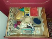 (KIT) LOT OF 3 (DR)AWERS OF ASSORTED ITEMS TO INCLUDE, EATING UTENSILS, SCISSORS, REYNOLDS WRAPPING,