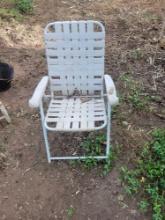 3 Folding Lawn Chairs $1 STS