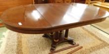 Round Mahogany Table with 2 Leaves