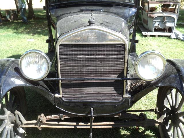 1927 Ford Model T 2-door coupe