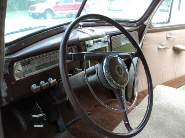 1941 Packard 110 4-door sedan