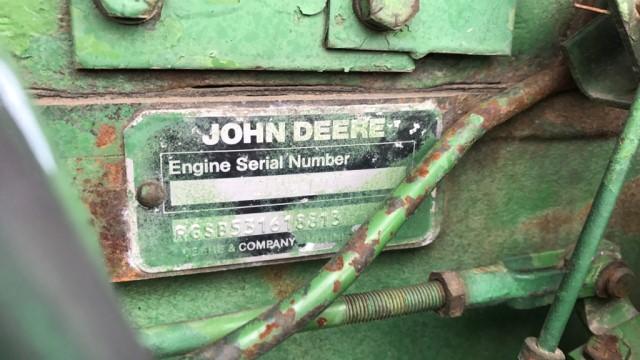 John Deere 7520