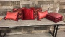 RED DÉCOR PILLOW AND FOOT STOOL