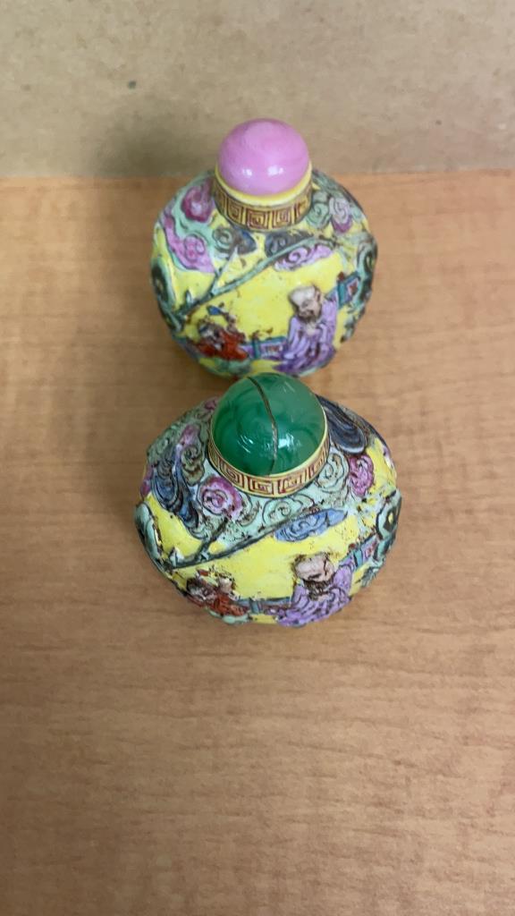 2) ANTIQUE HANDPAINTED CHINESE SNUFF BOTTLES