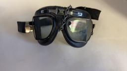RED BARON STYLE GOGGLES W/ DENSITY CASE