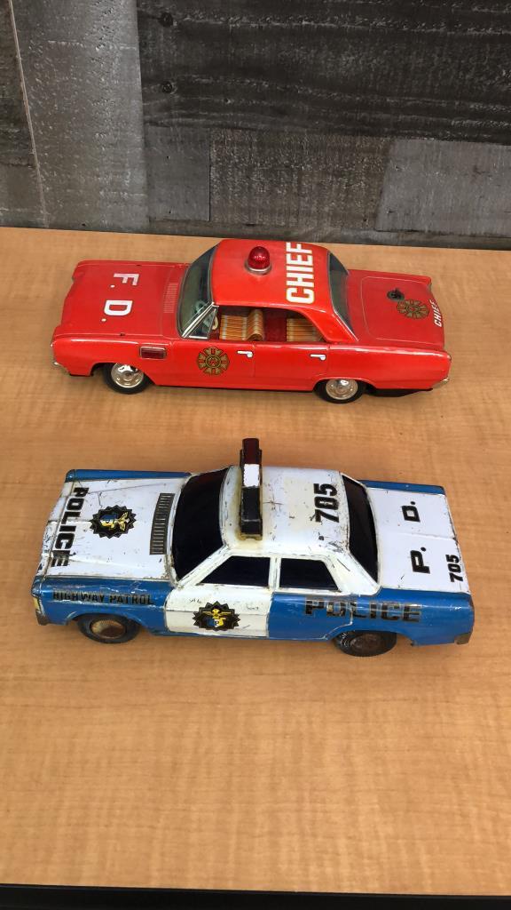 FIRE CHIEF & HIGHWAY PATROL TIN BATTERY CARS