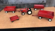 ERTL INTERNATIONAL TRACTOR AND TRAILERS