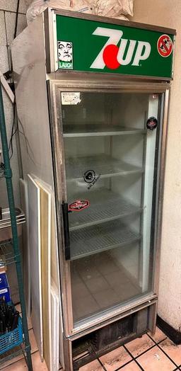 TRUE Model GDM-23 Glass Door Merchandiser Refrigerator, Working, Missing Bottom Kick Plate Cover