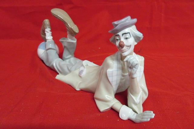 Lladro Porcelain Figure: Clown with Ball
