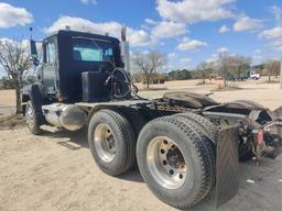 1996 MACK CH613 TRUCK TRACTOR VN:W061235 powered by Mack diesel engine, equipped with power