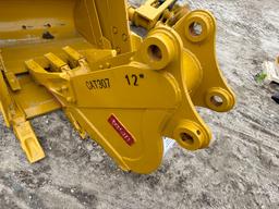 NEW TERAN 12IN. DIGGING BUCKET EXCAVATOR BUCKET FOR CAT 307 WITH SIDE CUTTERS, REINFORCEMENT PLATES