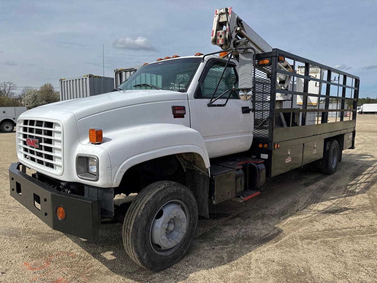 1997 GMC C6500 SERVICE TRUCK VN:1GDJ6H1J6VJ503456 powered by Cat 6.6L diesel engine, equipped with