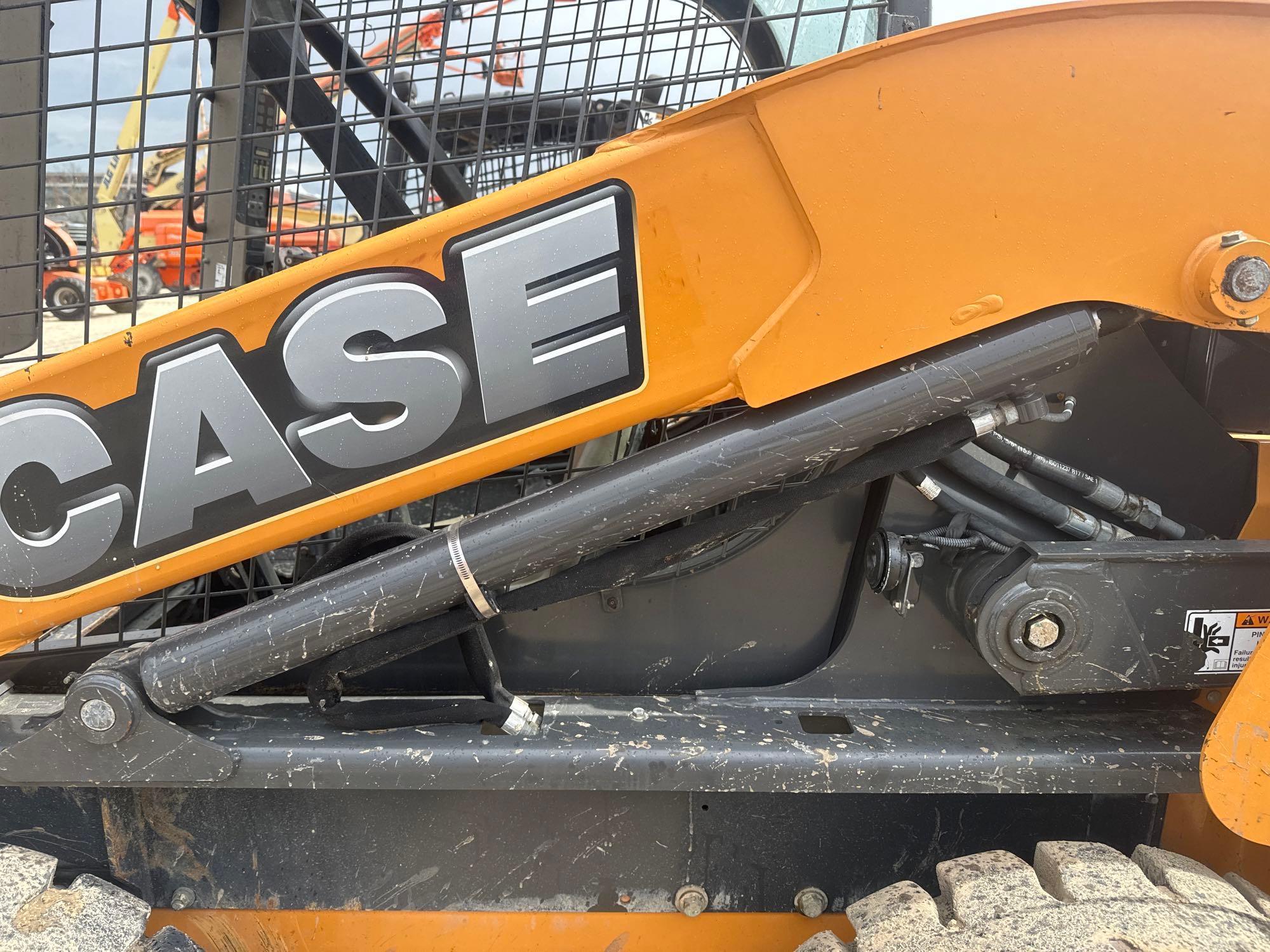 2015 CASE SV300 SKID STEER SN:TFM406675 powered by diesel engine, equipped with rollcage, auxiliary