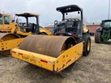 2014 VOLVO SD115 VIBRATORY ROLLER SN:235067 powered by Cummins diesel engine, equipped with OROPS,