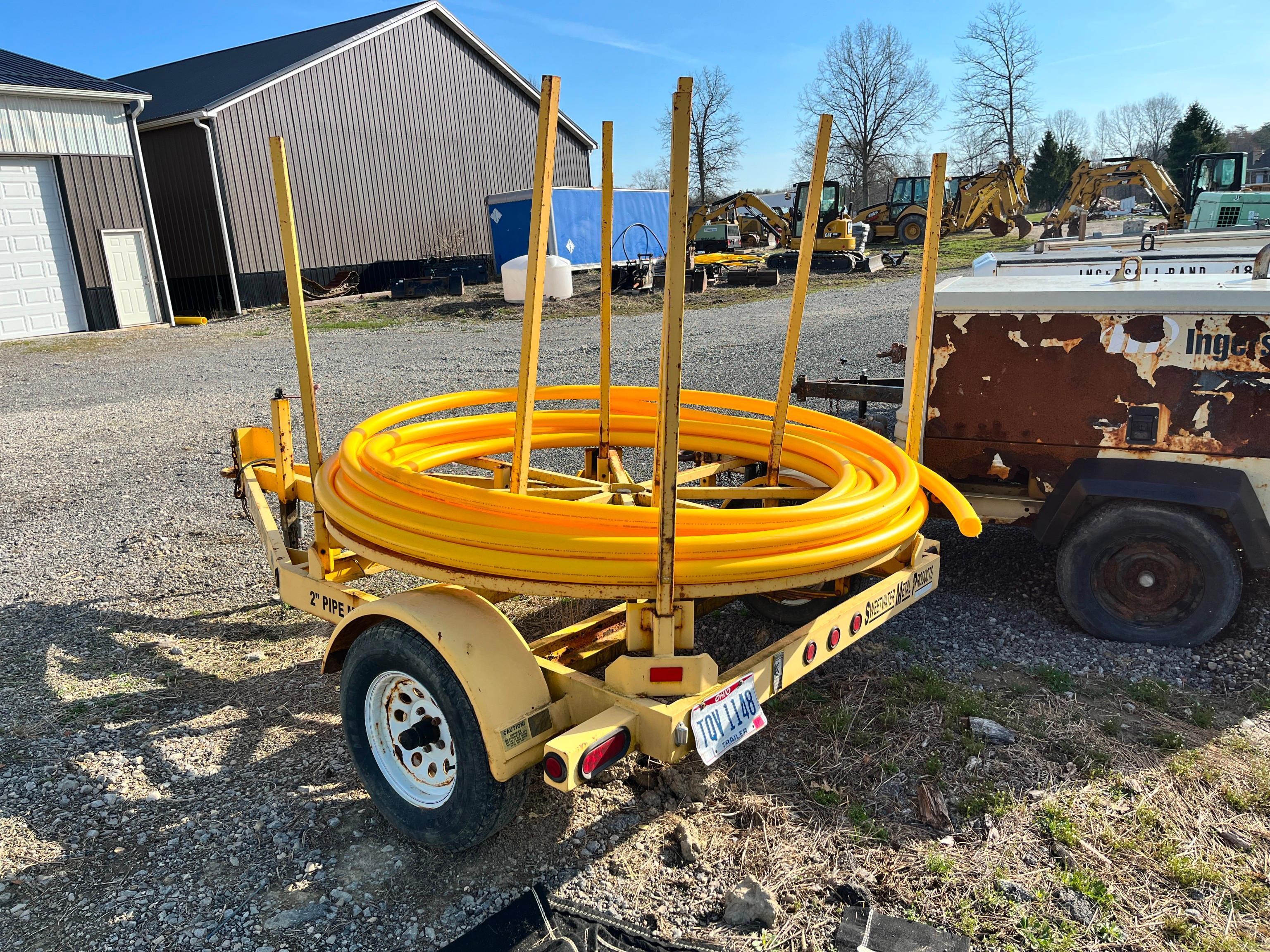 2016 SWEETWATER CT1135TT-3 PIPE TRAILER VN:1RCFDAF19G1001646 equipped with 2,500lb GVWR, 2in. max