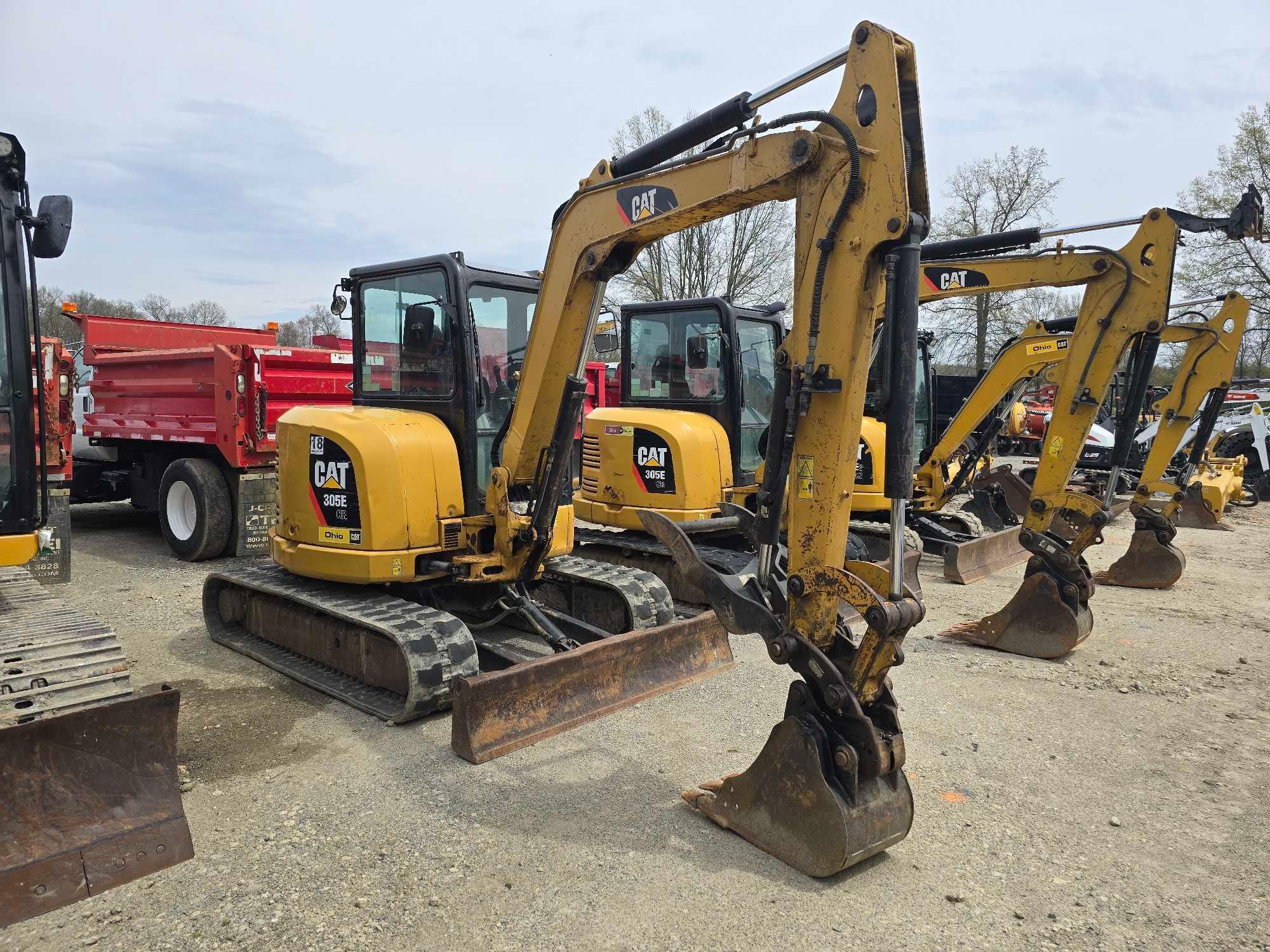 2014 CAT 305ECR HYDRAULIC EXCAVATOR SN:XFA03486 powered by Cat C2.4 diesel engine, equipped with