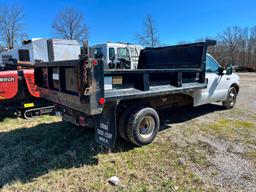 2002 FORD F350XL DUMP TRUCK VN:1FDWF36SX2EA40817 powered by Triton V10 gas engine, equipped with 6