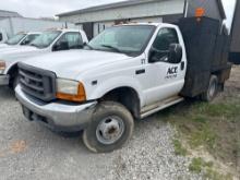 2001 FORD F350XL WELDING TRUCK VN:1FDWF37S41EB22281 powered by V10 gas engine, equipped with manual