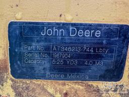 JOHN DEERE 5 YARD BUCKET RUBBER TIRED LOADER ATTACHMENT for John Deere 744.