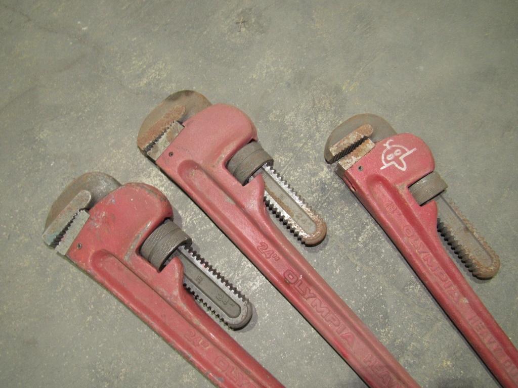 (Qty - 3) Pipe Wrenches-