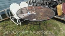 Lot of Round Patio Tabel & Slider Patio Chair
