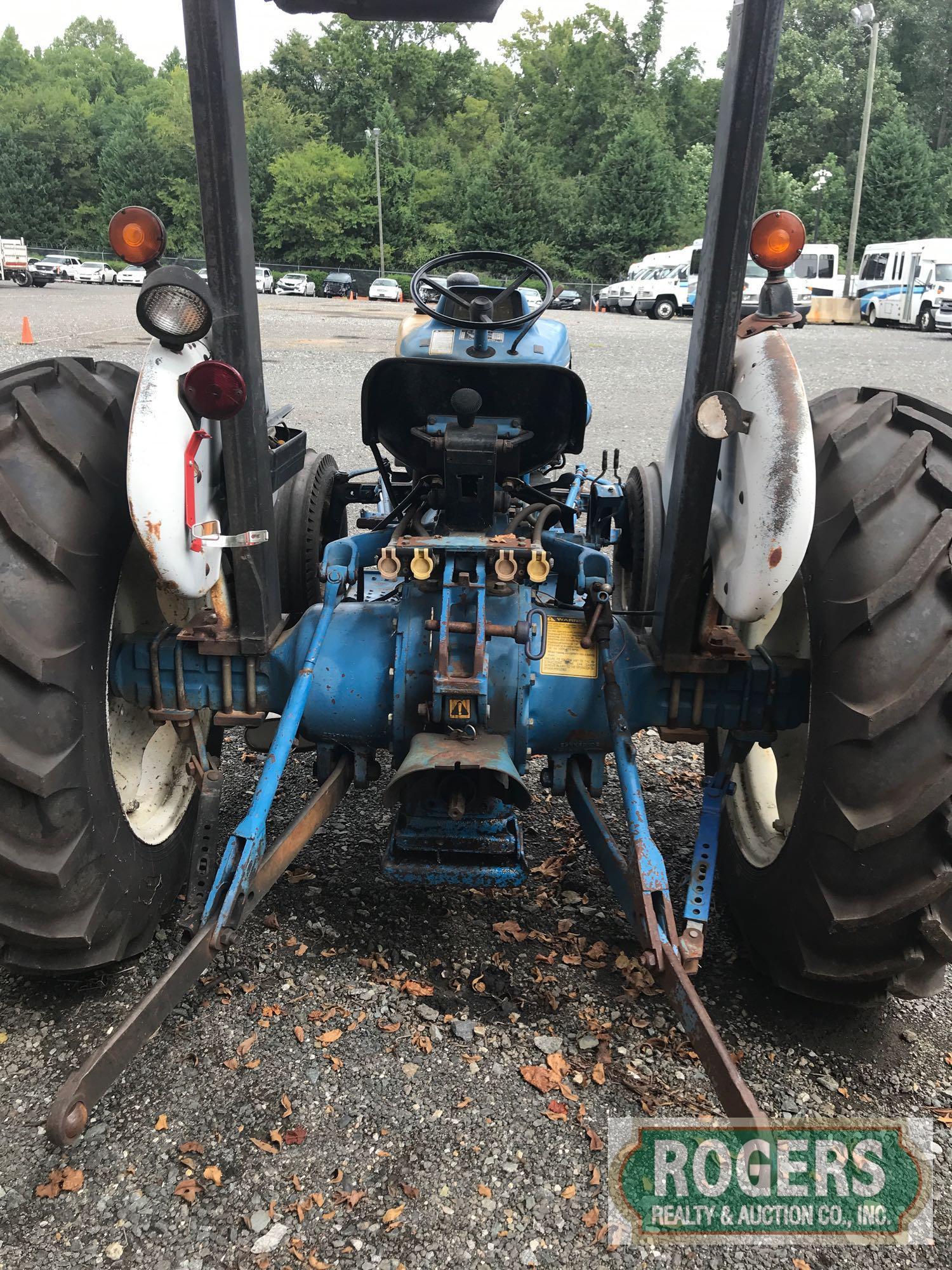 Ford | 4610 | Small farm tractor