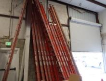 LOT: (4) 32' Fiberglass Extension Ladders