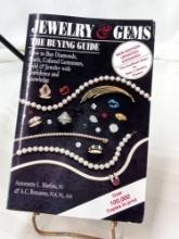 "JEWELRY & GEMS" THE BUYING GUIDE PAPERBACK BOOK
