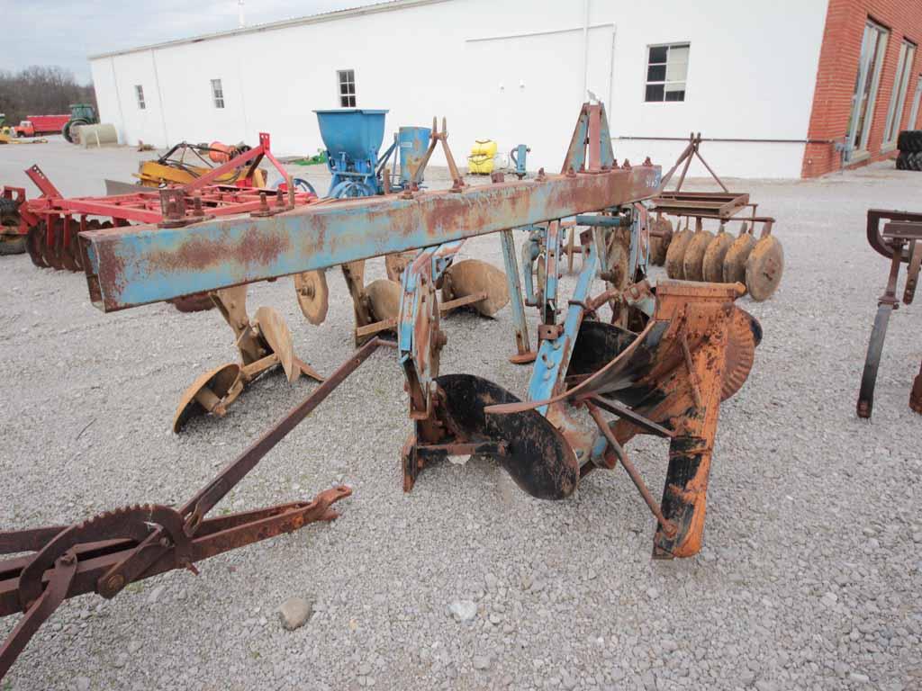 FORD 4 BOTTOM PLOW