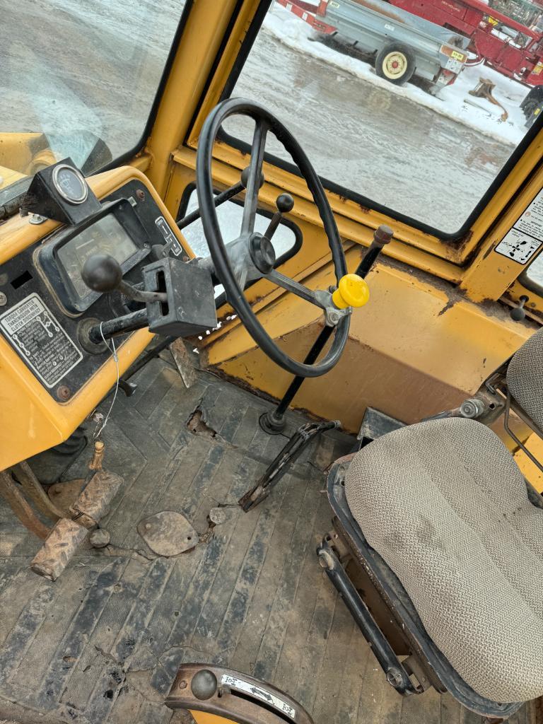 9750 Ford 655A Backhoe