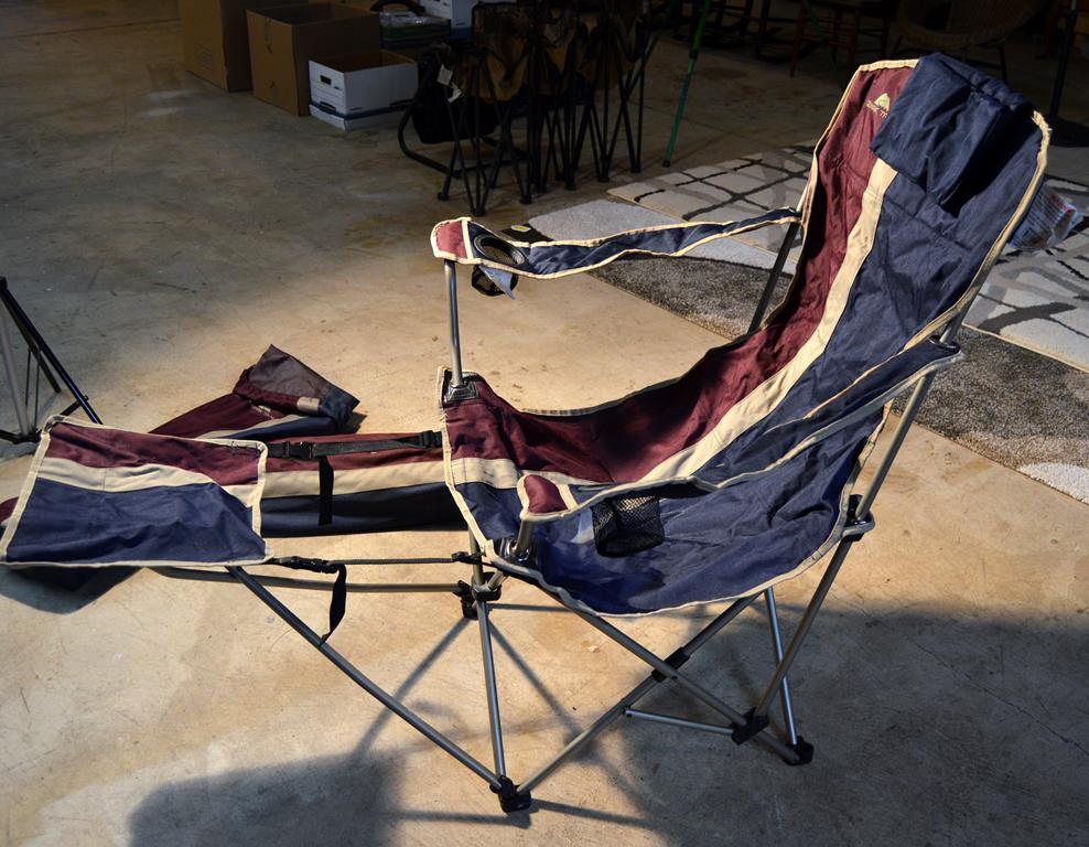 Pair of Collapsible Ozark Trail Lawn Chairs w/ Canvas Carrying Totes