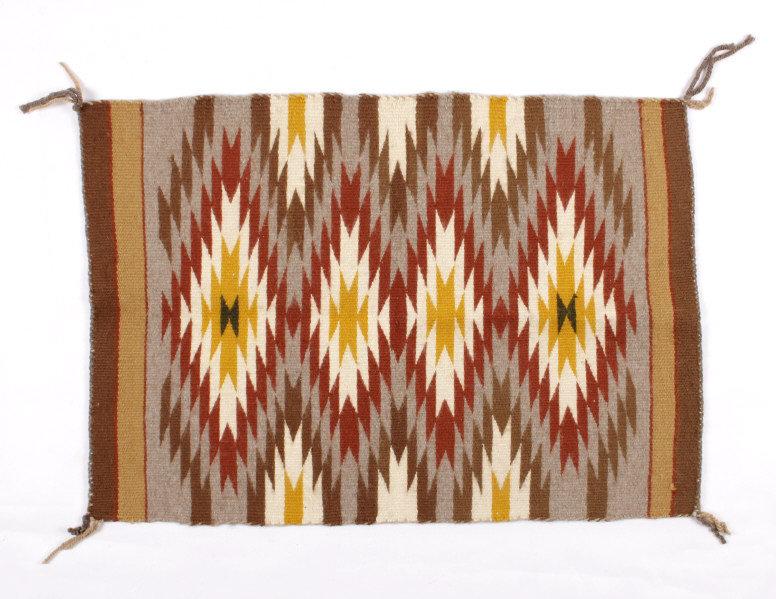 Navajo Chinle Pattern Wool Rug circa 1900-