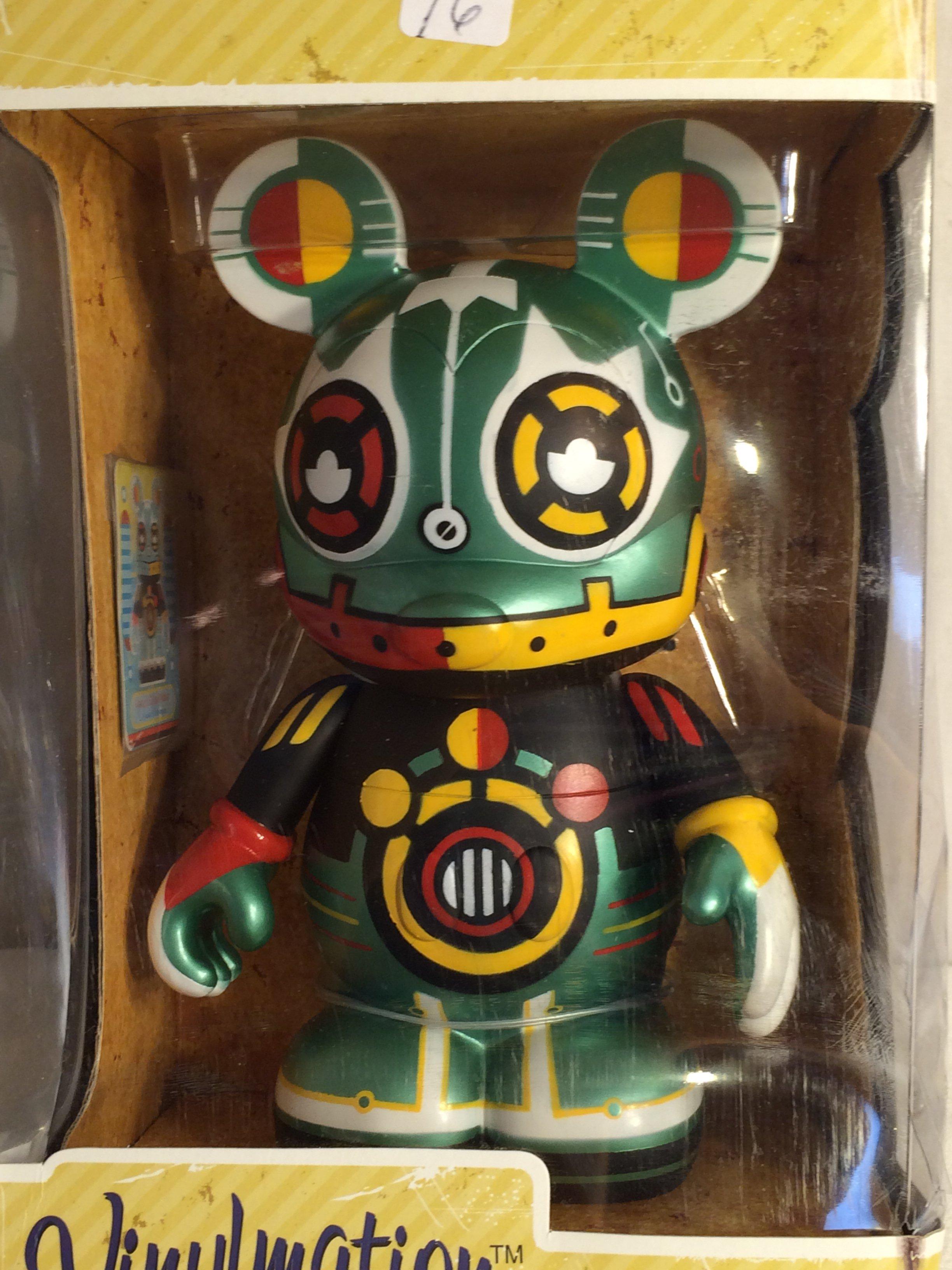 Collector Disney Vinylmation Robots Limited Edition Of 600 Green Reflector 6.5w by 11.5" t Box Sz