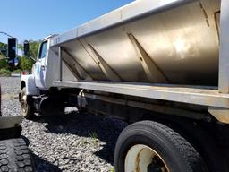 1988 FORD L8000 TRUCK W/ CHANDLER APPROX 14' SPREADER BED, MILES SHOWING: 2