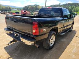 2005 CHEVROLET SILVERADO Z71, EXTENDED CAB TRUCK, MILES SHOWING: 332,073, L