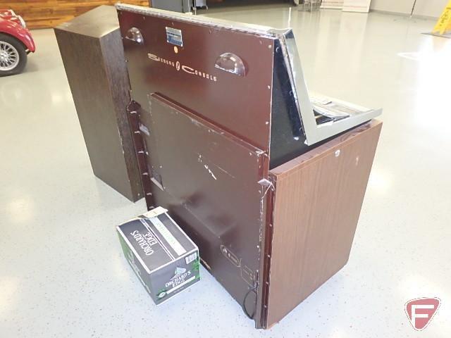 Seeburg stereo console juke box model LPC-1, sn: 117792