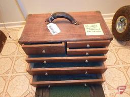 Vintage National Cabinet Co. Dayton, Ohio wood box