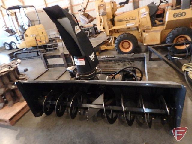 Bobcat model 2118, 2 stage snow blower, 7ft, quick attach, SN 207600261