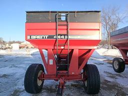 Brent 444 gravity box on heavy gear with extension pole, lights, brakes, tank extension