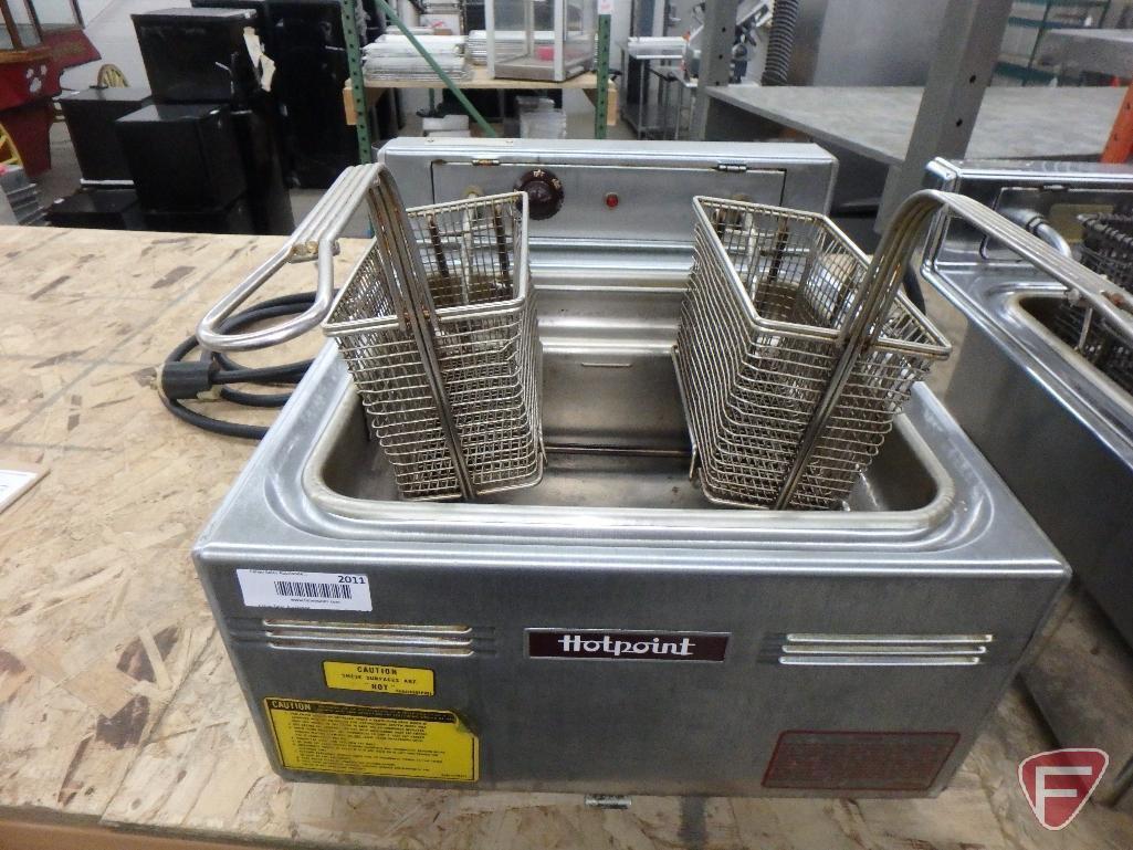 General Electric Hotpoint model HK-30 counter-top 240V single-vat electric deep-fryer with baskets