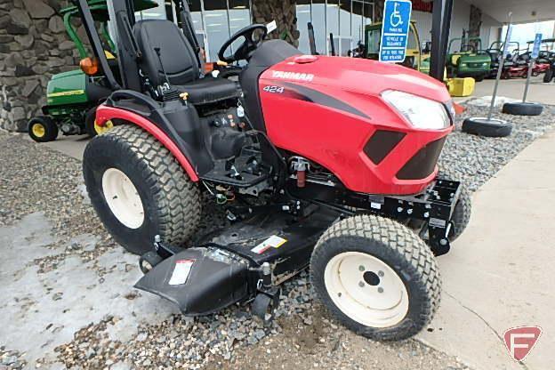 NEW 2015 Yanmar SA424 XHT-TD compact tractor, 23.9HP 3-cyl diesel engine, Cat-1 3pt hitch, ONLY 3hrs