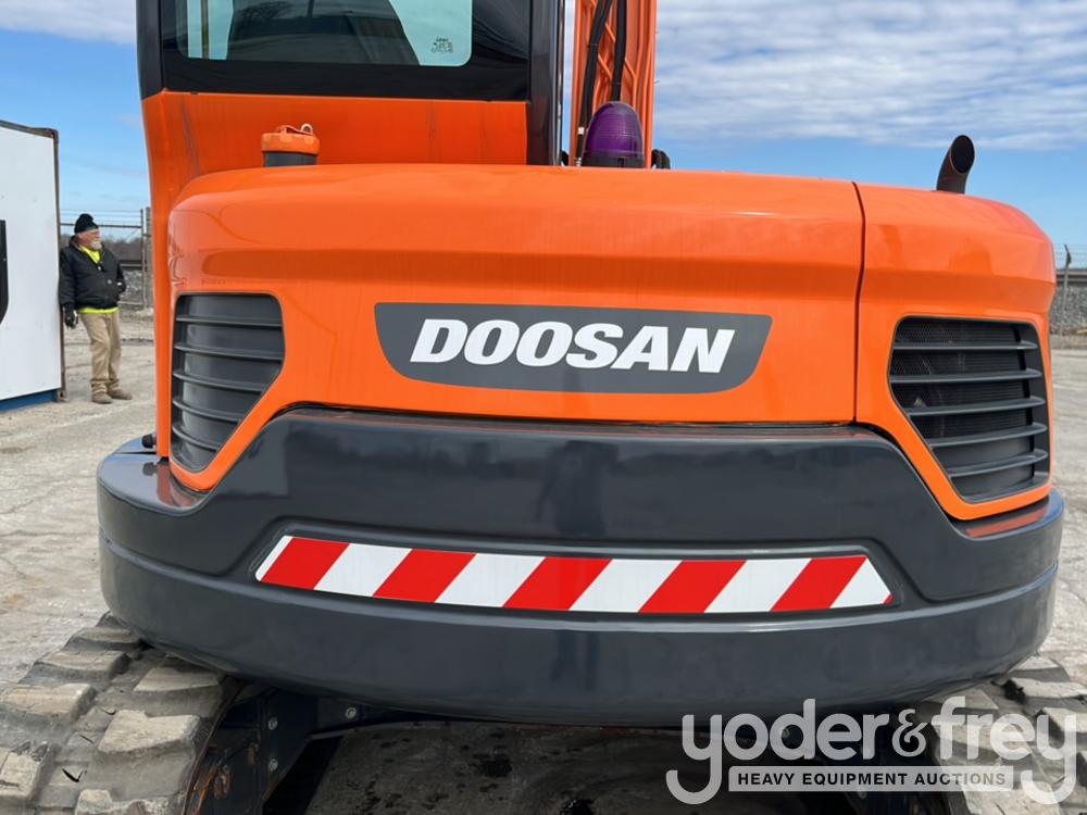 2022 Doosan DX85R-3