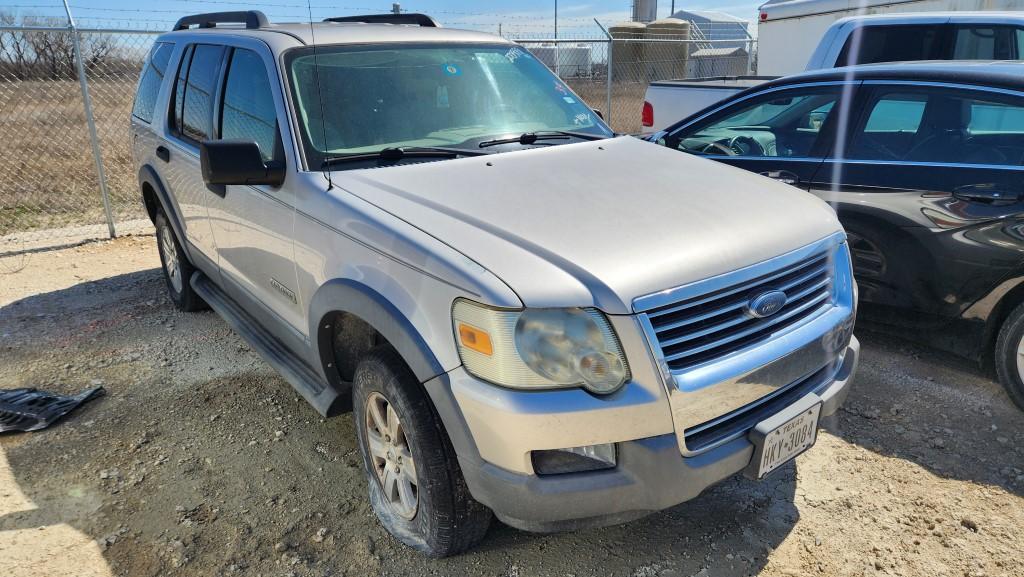 2006 FORD EXPLORER SUV, 273999 MILES,  4 DR, 2WD, GAS, A/T, KEYS, UNKNOWN R
