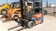 TOYOTA 42-6FGU18 MAST FORKLIFT, 3769 HRS,  CANOPY, 3300# LIFT CAPACITY, SID