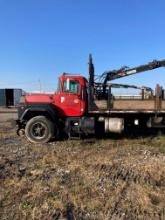 1998 MACK RB690S GRAPPLE TRUCK,  – RAN WHEN PARKED QUITE A WHILE AGO – LOCA