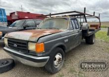 1987 FORD F350 FLATBED TRUCK,  DIESEL, 5 SPEED, DOES NOT RUN NEEDS STARTER,