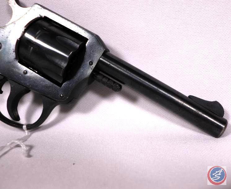 Manufacturer: H& R Model: 922 Caliber: 22 LR Serial #: 526580 Type: D/A Revolver